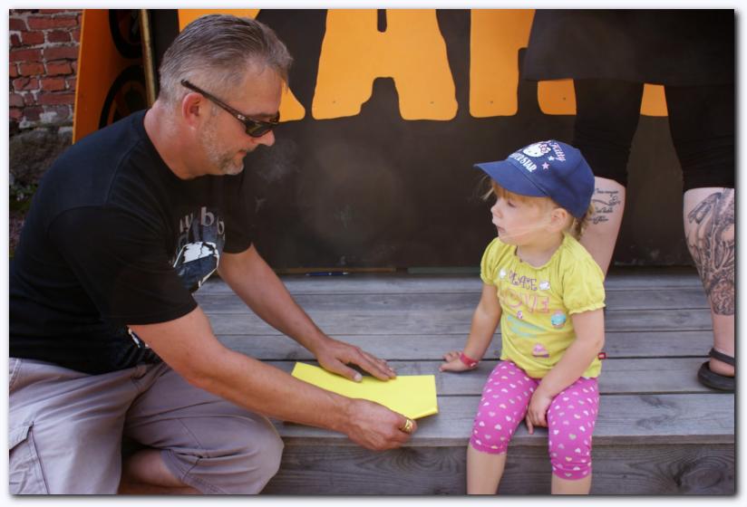 802x537 pixels (54K)